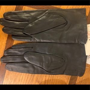 Black leather gloves
